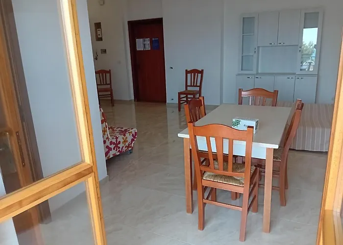 Trilocale Vista Mare A Apartament